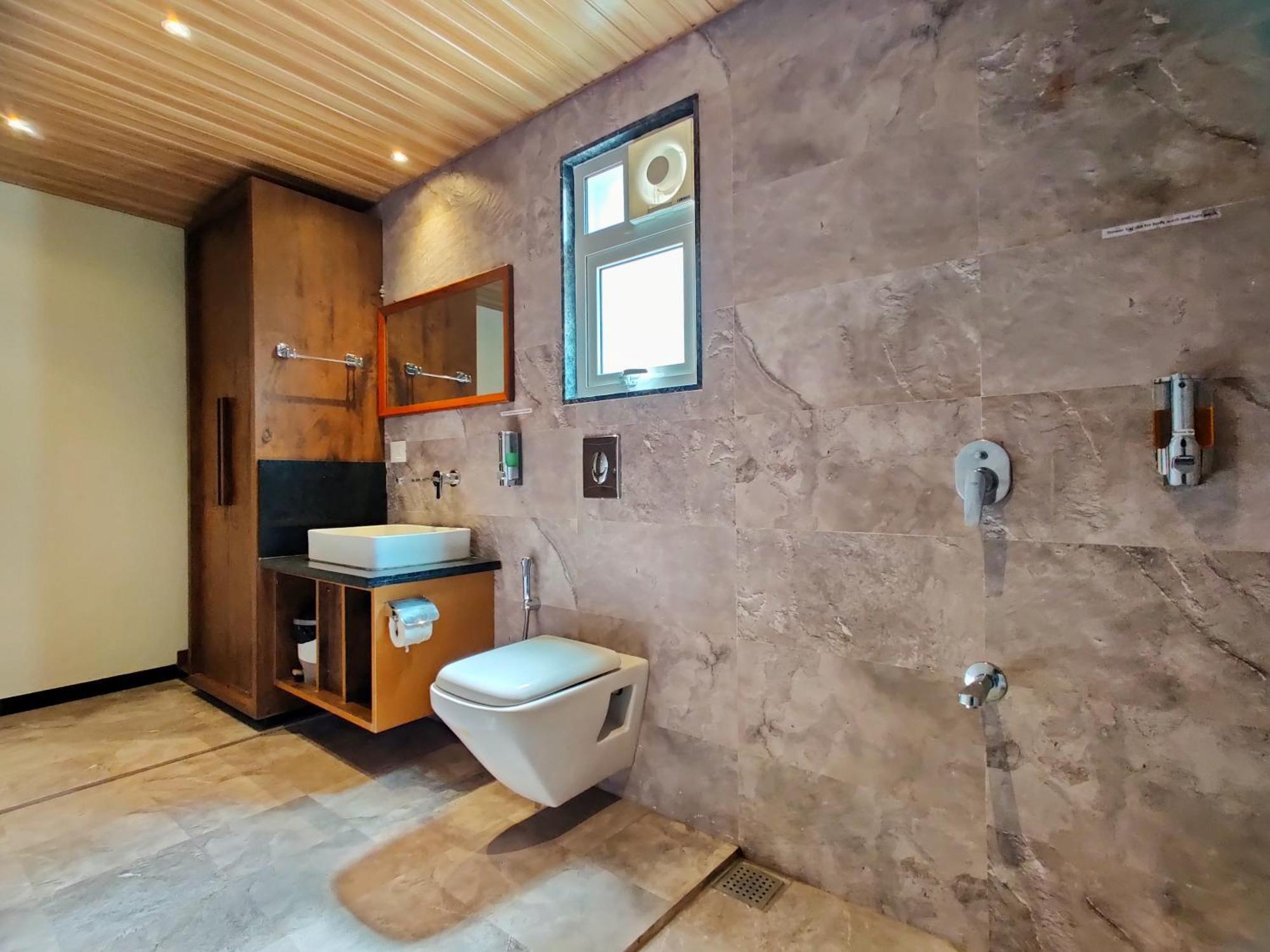 Lion Signature Family Resort Сасан Гир Екстериор снимка