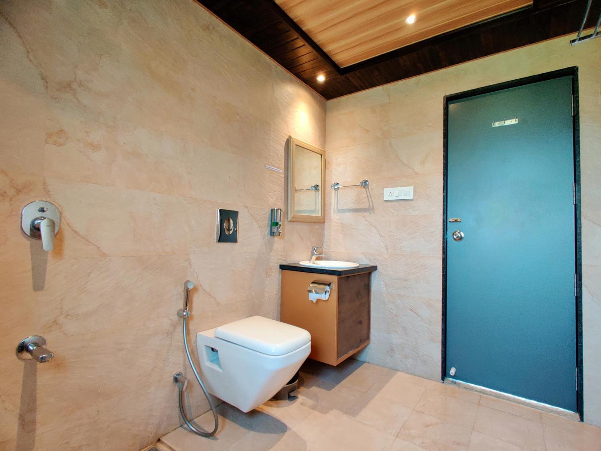 Lion Signature Family Resort Сасан Гир Екстериор снимка